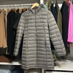 Quince Light Down Long Puffer Jacket